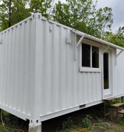 20-ft-container-home.jpeg